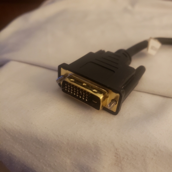 HDMI / VGA adapter - Picture 2 of 2